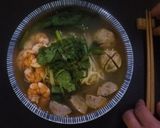 A picture of step 6 of Shrimp Noodle Soup.