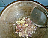 Foto langkah ke 3 dari resep Tumis Teri Bawang.