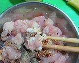 A picture of step 5 of Chicken chilli with rice.