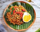 Foto langkah ke 4 dari resep Mie Goreng Pedas.