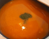 Foto del paso 6 de la receta: Merluza guisada en salsa de langostinos
