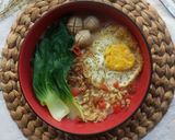 Foto langkah ke 5 dari resep Mie Instant Kuah Susu.