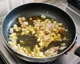 A picture of step 3 of Kacche kele(Raw banana) ki sabzi.