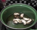 Foto langkah ke 2 dari resep Bubur Oatmeal Jamur Shitake.