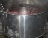Foto langkah ke 9 dari resep Cake Nutrijell  - Strawberry oreo mirip chiffon (bolu nutrijell).
