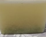 A picture of step 1 of Pineapple & lime blended drink.