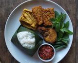 Foto langkah ke 3 dari resep Nasi Timbel.