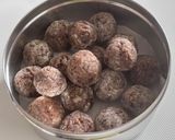 A picture of step 9 of Winter Special Immunity Booster Amla Energy Bites.