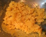 A picture of step 4 of Moong Dal Halwa.