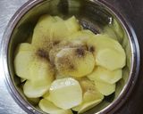Foto del passaggio 3 della ricetta Patate al forno al limone 🌷
