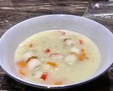 Foto langkah ke 2 dari resep Sup Krim Ayam Seafood.