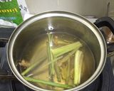 A picture of step 1 of Lemongrass Lemonade.