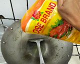 Foto langkah ke 2 dari resep Tumis Daun Singkong.