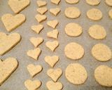 Gesztenyés-diós linzer cseresznye lekvárral gluténmentesen recept fázis 2 fotója