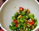 รูปขั้นตอนการทำที่ 1 ของ ผักโขมผัดซอสหอยนางรม (Stir-fried Amaranth with Oyster Sauce)