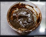 Foto del passaggio 4 della ricetta Trancetti di Merluzzo in crosta di Pistacchi di Bronte con salsa all’Aglio nero