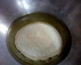 A picture of step 4 of Suji halwa.