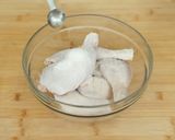 Foto langkah ke 1 dari resep Ayam Rebus Jahe (Pek Cam Kee) Devina Hermawan.