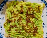 Foto langkah ke 4 dari resep Open Sandwich with Whole Wheat Bread and Avocado.