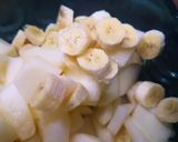 A picture of step 2 of Mix fruit chaat.