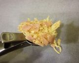 Sajtos-sonkás tojáskorong recept fázis 6 fotója