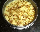 A picture of step 2 of 3 layers dessert :).