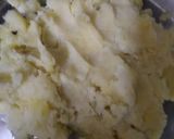 A picture of step 2 of Pyaz Ki Kachori.