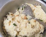 A picture of step 2 of Ven Pongal.