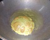 A picture of step 4 of Palak puri.