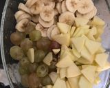 A picture of step 2 of Fruits cream jelly.
