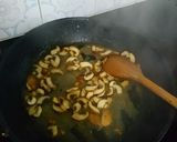 Foto del paso 4 de la receta: Pollo en salsa