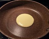 Foto langkah ke 5 dari resep Pancake Teflon.