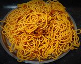 तिखट शेव (sev recipe in marathi) रेसिपी स्टेप 6 फोटो 