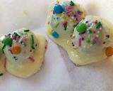A picture of step 7 of Cake Truffle Balls Candy.
