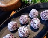 A picture of step 5 of Beetroots bolls.