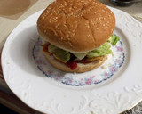 Foto del paso 4 de la receta: Hamburguesa de ternera con huevos de codorniz