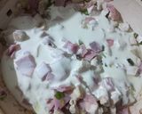 Foto del paso 7 de la receta: Fideos con crema, pollo, jamón y cebolla de verdeo