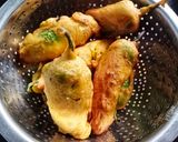 A picture of step 6 of Maggi Chilli Poppers.
