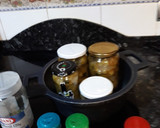 Foto del paso 2 de la receta: Conservas caseras de calabacín y cebolla con especias