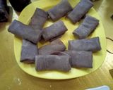 Foto langkah ke 5 dari resep Dadar Gulung Coklat Pisang Keju.
