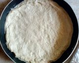 A picture of step 2 of Beef&chicken pizza.