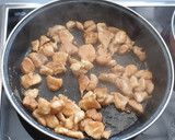 Foto del paso 2 de la receta: Rollitos de pollo en salsa de anchoa