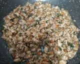 Foto langkah ke 4 dari resep Roti Goreng Ayam Kecap (Tanpa Ulen).