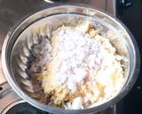 A picture of step 3 of Kara vadai.