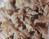 Hình bước làm 1 của món Thịt vịt xào măng, ớt chuông, hành tây