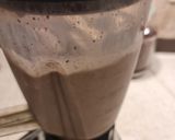 A picture of step 3 of Oreo Ice-Cream Milk Shake.