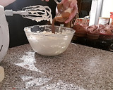 Foto del paso 4 de la receta: Cupcakes de Turrón de Suchard con Buttercream de Café (Navidad)