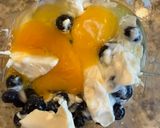 Hình bước làm 2 của món Banana Blueberry Cheesecake