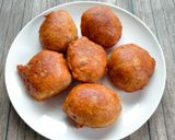 Foto langkah ke 5 dari resep Cekodok Pisang Malaysia.