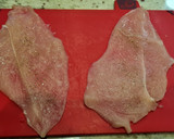 Foto del paso 4 de la receta: Libro de pollo relleno de champiñones, queso y lacón